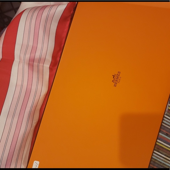 Hermes Shawl Large Scarve - Picture 9 of 15